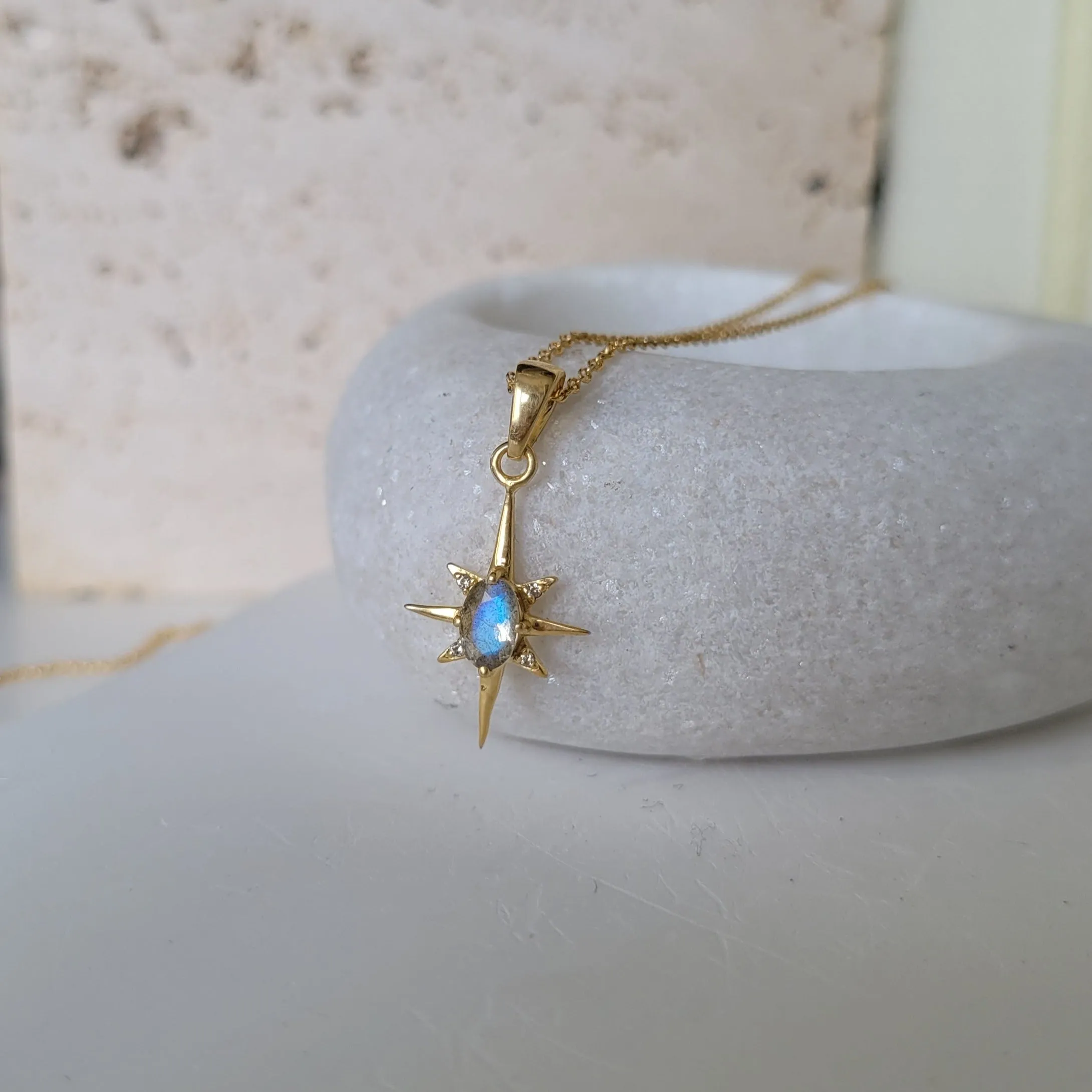 The North Star Labradorite Gold Necklace