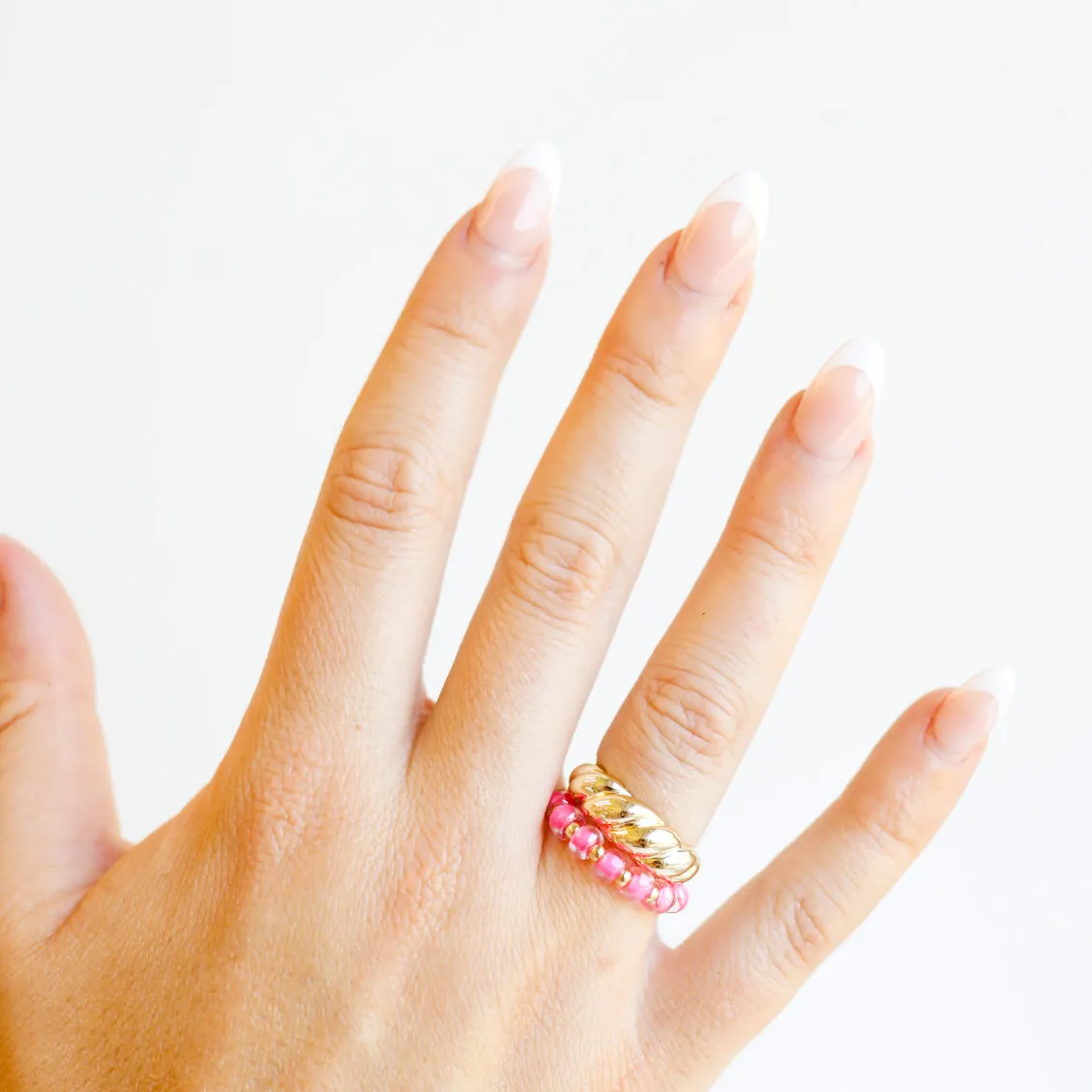 The Poppi Ring in Hot Pink