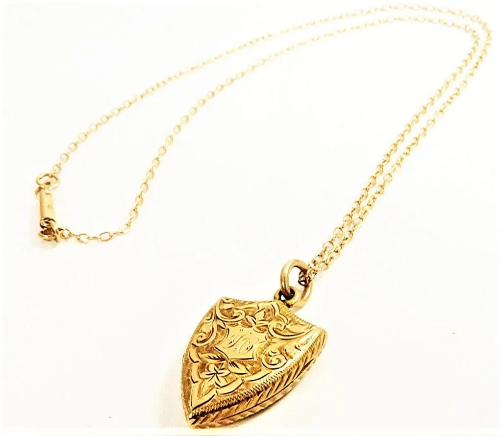 Victorian Hallmarked Gold Locket With Antique 18 Inch Gold Necklace